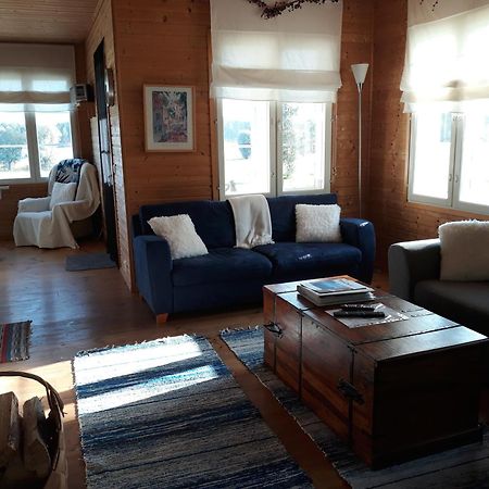 Holiday Cottage Tiira With Sauna House Raasepori Exterior foto